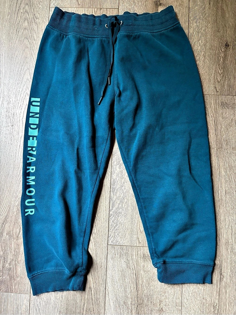 Under Armour Teal Jogger Crops